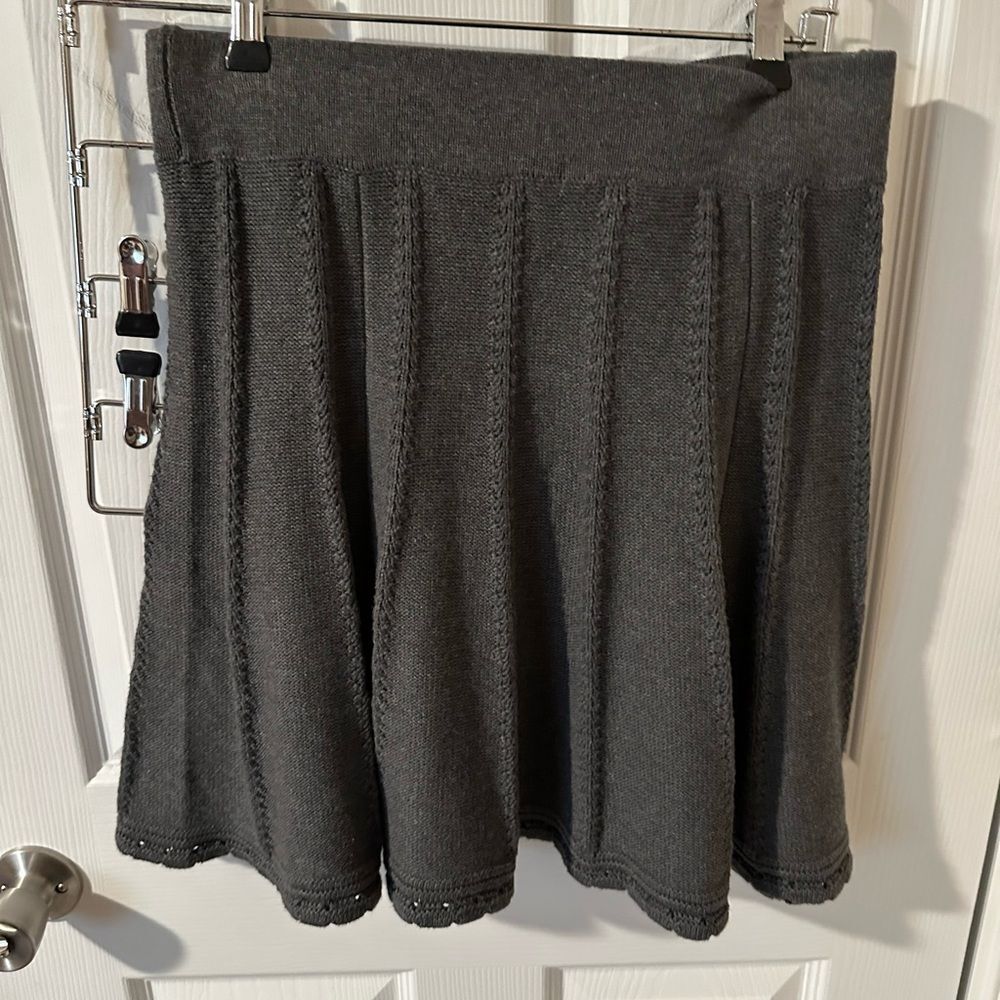 Cabi scalloped Hem Sweater Style Skirt style 884 Small